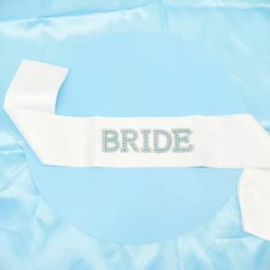 Cinta Brillante para Novia con Letras de Perlas y Diamantes de Imitación para Despedida de Soltera, Fiesta de Boda, Accesorio para el Equipo de Novia - Product Image 5