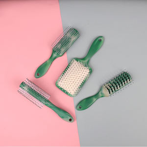 Brosse démêlante ventilée dégradable peigne démêlant pour <span class=keywords><strong>cheveux</strong></span> <span class=keywords><strong>bouclés</strong></span> épais et raides brosse sèche et humide <span class=keywords><strong>cheveux</strong></span> lisses rapidement - Product Image 3