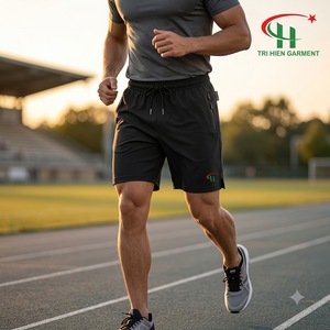 High Quality Plain <b>Black</b> Jogging <b>Shorts</b> <b>Men</b> Side Split Hem Secure Zipper Pocket Breathable Workout Clothing - Product Image 1