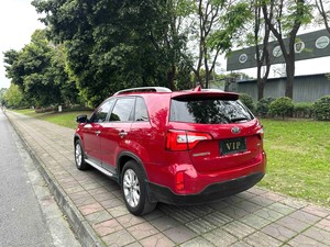<span class=keywords><strong>Kia</strong></span> <span class=keywords><strong>Sorento</strong></span> 2.4L SUV d'occasion - Rouge, <span class=keywords><strong>Kia</strong></span> <span class=keywords><strong>Sorento</strong></span> 2013 2015 <span class=keywords><strong>2017</strong></span>, <span class=keywords><strong>V6</strong></span> essence, 5 places, capacité de remorquage de 3500 lb, prêt à l'exportation - Product Image 5