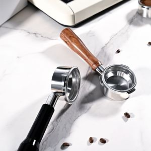Porte-filtre sans fond à trois poignées 58 mm en acier inoxydable avec poignée en bois pour machine à expresso - Product Image 1