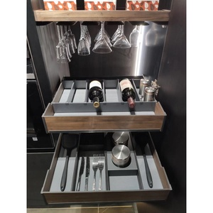 Estante colgante para Goldmine copas de vino, estante extraíble de cierre suave para despensa, soporte para almacenamiento de botellas de vino y estantes para <span class=keywords><strong>Cocina</strong></span> - Product Image 5