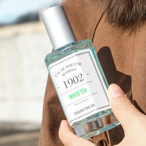 น้ำหอมเซียวเฉิง อี้เซียง รุ่น 1902 กลิ่นพีช คัปเปอร์โรส หอมติดทนนาน กลิ่นอ่อนโยน 50 มล. แบบสเปรย์ สำหรับนักศึกษาสมัยใหม่ - Product Image 2