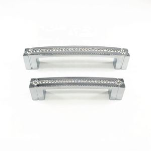 Tirador de Muebles Contemporáneo MLP19 de ZAMAK con Cristal Dorado Brillante para Cocina, Cómoda, Dormitorio, Baño, Cajón, Estilo Europeo de Lujo - Product Image 3