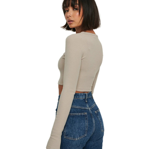 <span class=keywords><strong>Haut</strong></span> court sexy et tendance pour femme avec logo personnalisé, manches <span class=keywords><strong>pagode</strong></span> longues, idéal pour le yoga et l'entraînement - Product Image 2