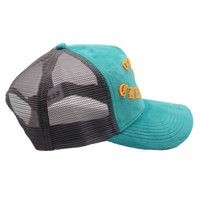 Gorras Tucker mullidas de terciopelo de 5 paneles de alta calidad naranja 3D Puff bordado elevado letras malla de ala curva y sombreros de camionero