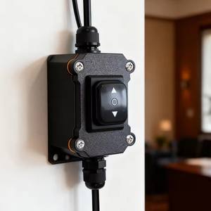 Boîte de jonction étanche pour interrupteur en ligne 12V/24V/110V/220V/250V avec interrupteur à bascule ON-OFF-ON et bouton momentané haut/bas pour commande de moteur - Product Image 5