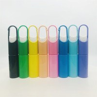 Haute qualité PP plastique de poche taille 20ml noir rose vert bleu violet Fine brume vide vaporisateur de parfum avec crochet en gros