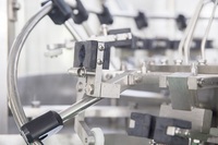 Ligne de remplissage de bouteilles en verre à grande vitesse Vin Gin Liqueur Vodka Rinçage Remplissage Machine de capsulage