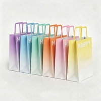 Sacs en papier kraft personnalisés en gros avec poignées torsadées, style luxueux pour l'emballage de bougies, de parfums et de cosmétiques en détail