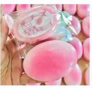 Jouet anti-stress souple à rebond lent en forme de mini-fromage quatre couleurs, vente en gros, pour l'exportation, type Sugar Squishy - Product Image 4