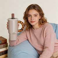 Gobelet isotherme en acier inoxydable personnalisé avec poignée en acrylique à motif léopard, mug à café LFGB 1L 30oz