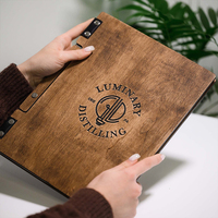Porte-menu en bois 202511 avec couverture gravée, dossier de menu de restaurant élégant et de luxe, porte-menu de haute qualité, couverture rigide
