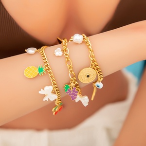 Pulsera de Acero Inoxidable con Baño de Oro de 18K y Colgante de Lujo, Cadena y Eslabones de Alta Gama - Product Image 2