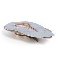 Table basse en marbre Dream Home Soft Contour, plateau irrégulier, décor en laiton courbé, table de salon haut de gamme premium