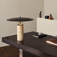 Nordique simple post-moderne lumière luxe marbre lampe de table haute qualité salon verre design chambre lampe de chevet