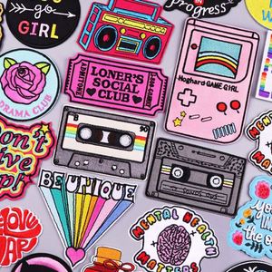 Patchs brodés personnalisés en gros pour usine, motifs de dessins animés mignons et musicaux, thermocollants pour vêtements et décoration DIY - Product Image 1