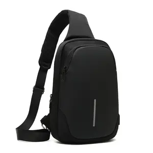 Fabrika özel pvc polyester sırt çantası erkek crossbody çanta büyük kapasiteli katmanlı spor göğüs çanta düşük bir fiyata