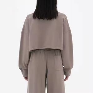 Conjuntos Deportivos para Mujer al por Mayor, Conjunto de Sudadera con Logotipo Personalizado, Conjunto de 2 Piezas con Pantalones Anchos y Sudadera Corta para Mujer - Product Image 2