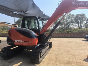 Excavatrices Kubota KX185 d'occasion |   Mini-pelleuse d'occasion de 8 tonnes |   Fiable pour les engins à chenilles avec moteur CE EPA |   Accessoire pour le pouce japonais - Product Image 4
