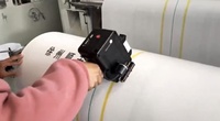 Impresora de codificación de inyección de tinta portátil de mano en cartón de plástico de metal de madera por codificación de lote de impresión digital