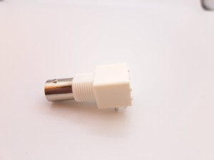 Connecteur coaxial BNC à faible perte 50/75 ohms à montage sur circuit imprimé/panneau avec raccord blanc pour usages multiples, vente chaude - Product Image 3