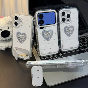Funda Protectora para iPhone 16/17 Pro, Diseño de Corazón Hueco con Plumas, Lazo de Diamantes Brillantes, Soporte, Protección Completa y Antigolpes - Product Image 4
