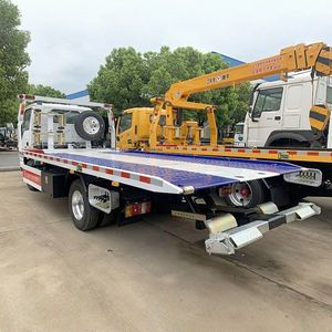 ISUZU 100P Tow <b>Truck</b> 4x2 3ton <b>Flatbed</b> Wrecker Rollback Tow <b>Truck</b> for Road Rescue - Product Image 1