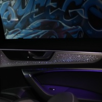 Kit d'éclairage ambiant intérieur LED RGBW pour voiture avec effet de poursuite arc-en-ciel et contrôle par application mobile pour tous les modèles de véhicules