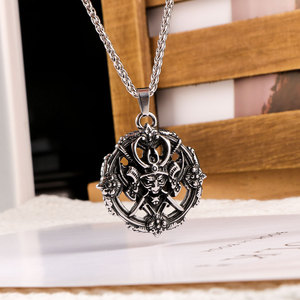 Collar con Colgante de Acero Inoxidable para Hombre, Estilo Guerrero Retro Europeo Americano, Amuleto con Diseño de Espada Plateada SP1116 - Product Image 4