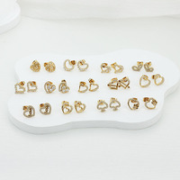 Boucles d'oreilles minimalistes en acier inoxydable plaqué or 18 carats, boucles d'oreilles en zircone en forme de cœur tendance pour femmes, cadeau de fête