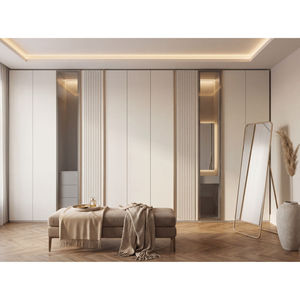 Armoire sur mesure de luxe italienne minimaliste moderne avec éclairage LED, panneau cannelé, écologique, <span class=keywords><strong>placard</strong></span> intégré pour chambre à coucher - Product Image 1