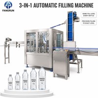 Machine de rinçage, de remplissage et de bouchage automatique pour bouteilles en PET et en verre d'eau potable minérale sanitaire, machine de remplissage et d'emballage de liquides