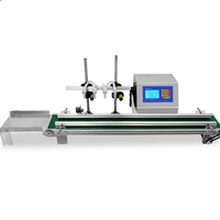 Petite machine de remplissage de liquide à quatre têtes entièrement automatique Machine de remplissage de liquide à bande transporteuse standard européen avec convoyeur