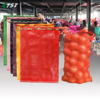 Mesh uiennetjes van plastic, plastic netzakjes voor groenten