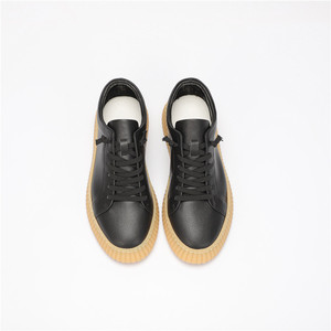 Vente en gros de baskets décontractées sportives à semelles en caoutchouc antidérapantes, basses, en cuir de vache blanc et noir pour hommes - Product Image 3