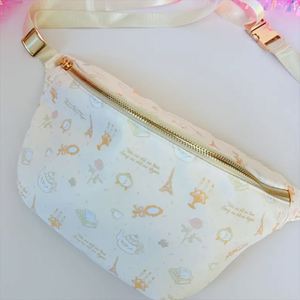 กระเป๋าคาดเอวไนลอนขนาดใหญ่พิเศษสำหรับผู้หญิง ยี่ห้อ Keymay ลายการ์ตูน พิมพ์ลายสำหรับเล่นกีฬา เดินทาง มีซิป สายสะพายยาว กันน้ำ พกพาสะดวก - Product Image 2