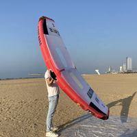 Aile gonflable en foil pour hydrofoil, pour planche hydrofoil avec voile
