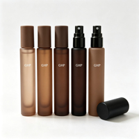 Flacons pulvérisateurs cylindriques miniatures en verre dépoli ambré de 5 ml, 6 ml, 8 ml, 10 ml, 15 ml, avec logo personnalisé pour sérum de soin et parfum