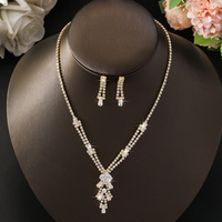 Accessoires de vente en gros polyvalents et de niche: ensembles de bijoux haut de gamme en zircon pour femmes