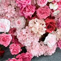 Glamouröser Echtblumen-Optik Blumenbogen Grün und Weiß Hochzeits-Hintergrund Künstlicher Blumenbogen für Hochzeiten und Rote Teppiche