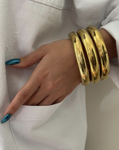 Nuevo Brazalete Geométrico Minimalista de Moda, Liso, de Cobre <span class=keywords><strong>con</strong></span> Baño de Oro de 18k, Antioxidante, Unisex, de Lujo - Product Image 3