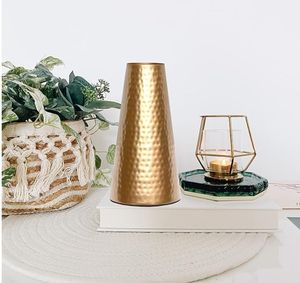 Vase à fleurs en fer pur poli moderne contemporain de 9 pouces Décoration de table Décoration de la maison Anniversaire de mariage Couleurs personnalisées - Product Image 3