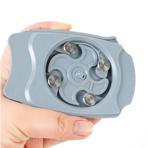 Abrelatas giratorio portátil de plástico ABS gris y acero inoxidable para Coca Cola y otras latas - Product Image 1