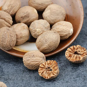 Vente en gros de noix de muscade séchées en vrac de haute qualité Épice unique et herbes Épices sèches Myristica Fragrans - Product Image 4
