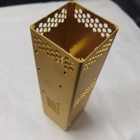 Fabrication sur mesure de tôles métalliques, supports estampés de précision pour boîtiers électroniques