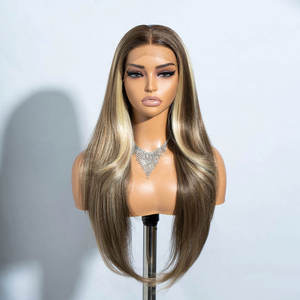 Venta al por mayor resistente al calor peluca sintética de longitud media recta con <span class=keywords><strong>flequillo</strong></span> para Rubio degradado a marrón encaje transparente pelo falso - Product Image 2