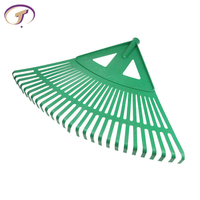 Râteau à feuilles en plastique vert avec manche en bois, tête éventail légère pour l'élimination des feuilles tombées, outils d'entretien de jardin domestique, vente en gros