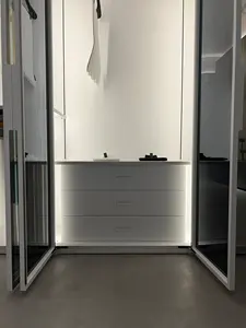 Armario de Lujo Personalizado para el Hogar con Puertas, Estilo Moderno Europeo, Armario de Madera con Acabado Granulado para Dormitorio - Product Image 5