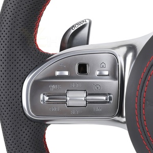Volante Personalizado de Media Piel y Fibra de Carbono para Mercedes Benz W204 W205 C300 GLC X253 C253 W211 W212 W213 W221 W222 E63 AMG - Product Image 3